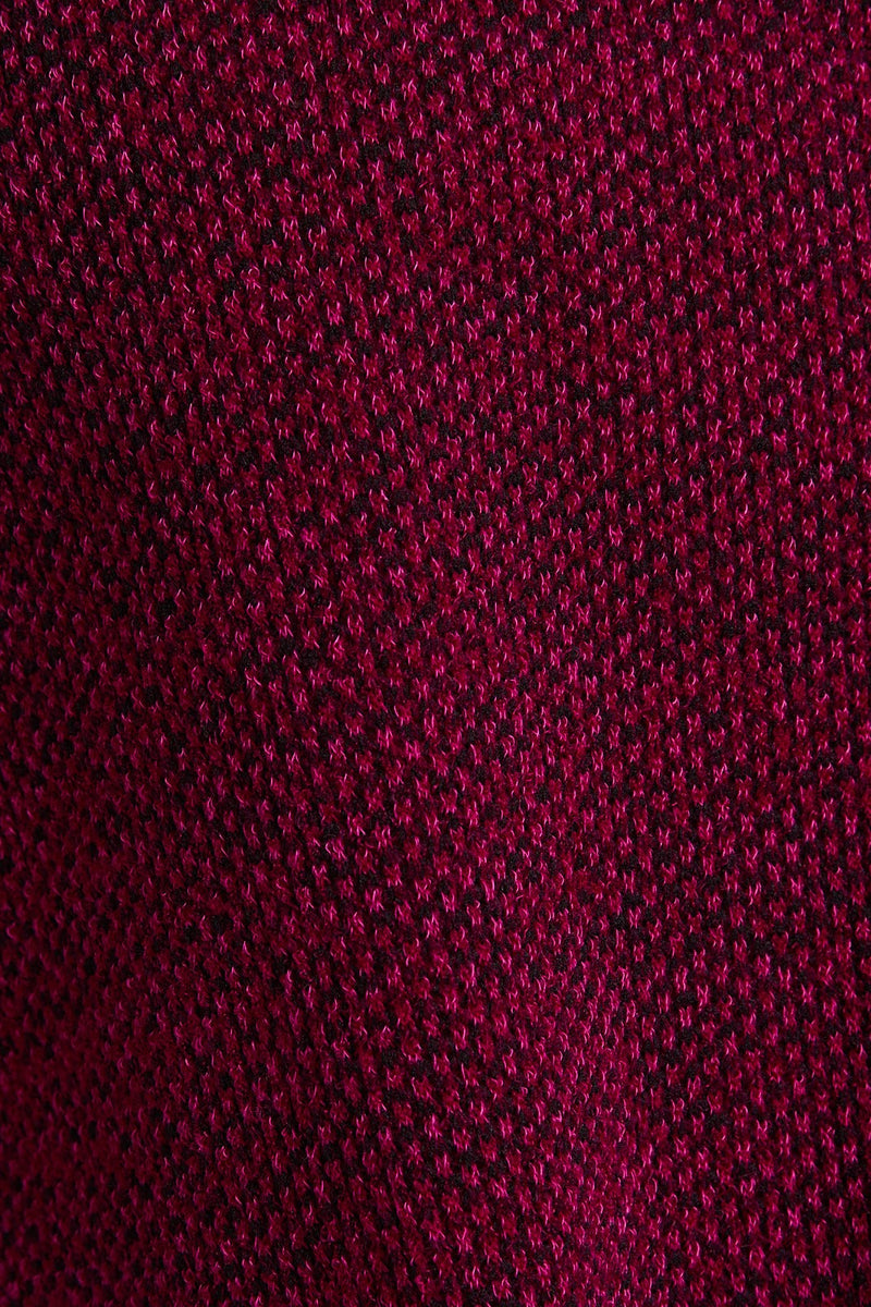 Curvy Ribbed Twisted Top