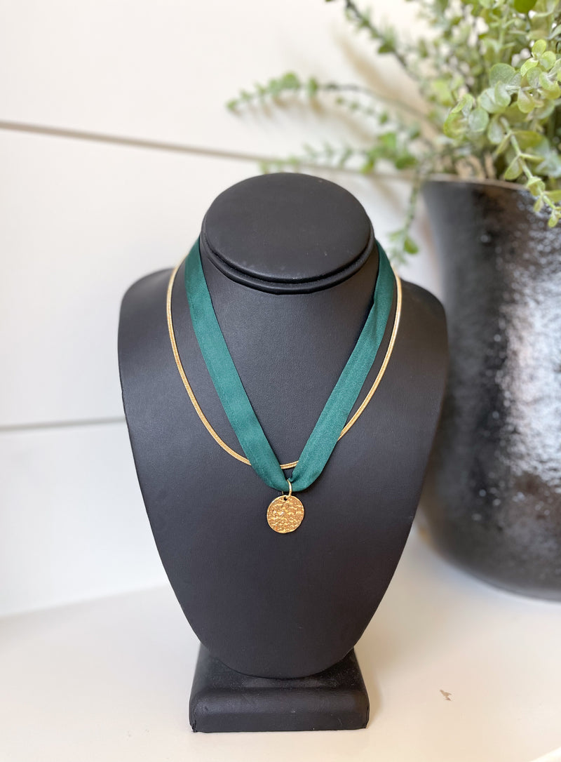 Green Silk & Gold Necklace Set
